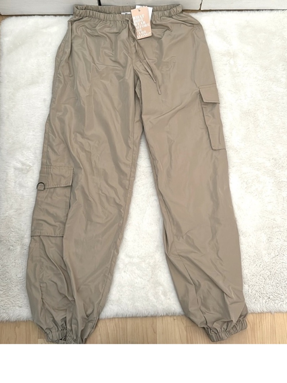 NEW Tiger Mist low rise tan/beige trinity cargo parachute lightweight pants - Picture 2 of 10